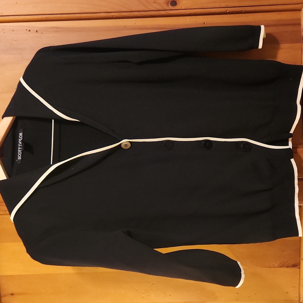 Scott Taylor Black Women's Cardigan Sweater
